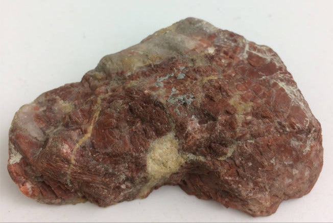 Calcite rouge, spécimen d'un cristal poli de 70 x 50 x 15mm - 43 gr.. Belle pièce de minéralogie !