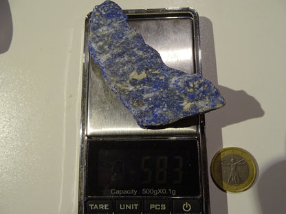 Lapis lazuli, tranche brute et natruelle de 77 x 40 x 15 mm - 58,3 grammes. Un bleu envoûtant et fascinant, pierre des pharaons !