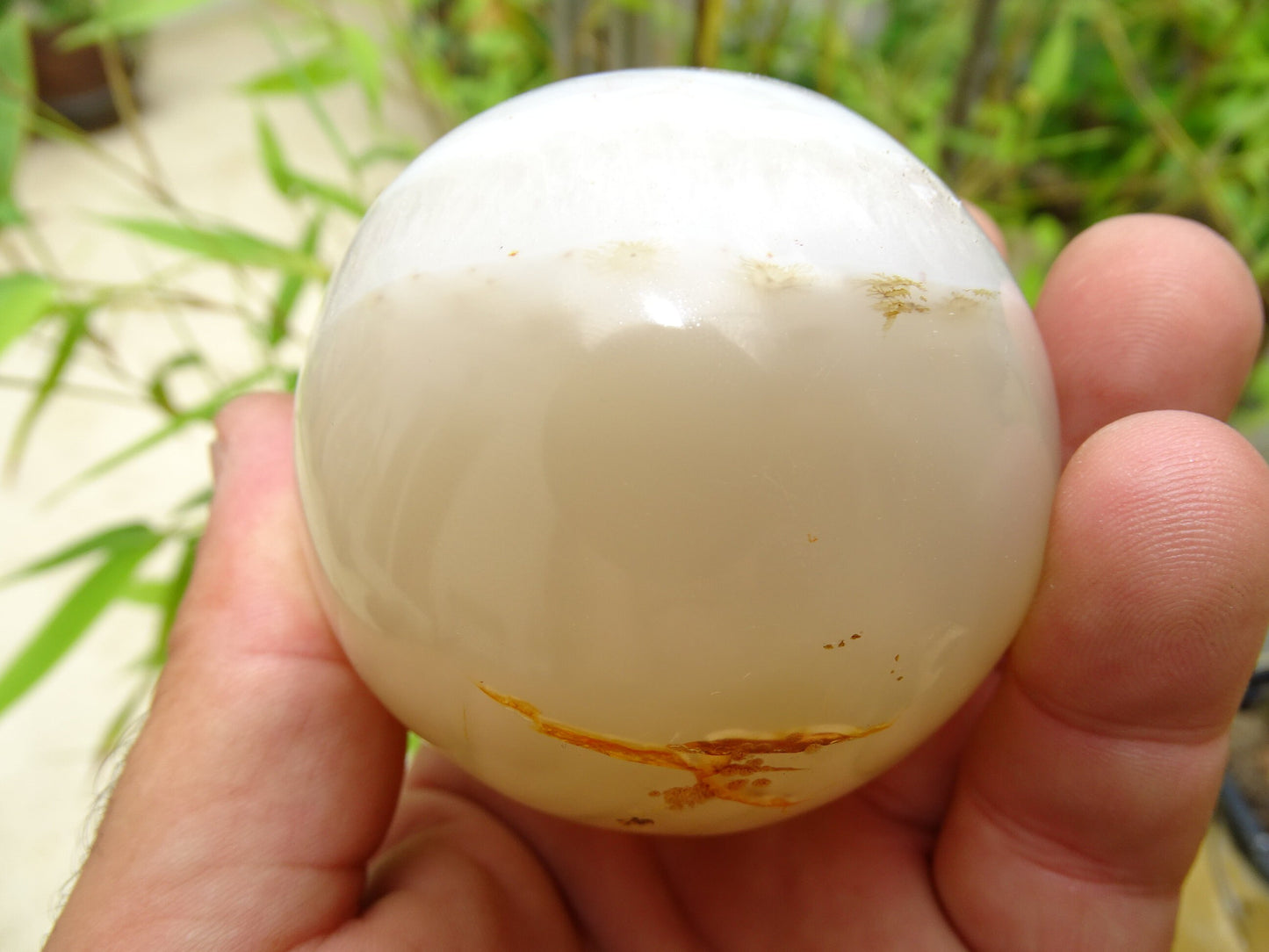 Sphère en Agate dentritique de 70 millimètres/ 449 grammes. Parfait pour la lithothérapie, collection, exposition...!