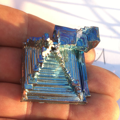 Bismuth, spécimens au choix de 42mm x 40 x 40 - 65 grammes environ ! Parfait pour collection, exposition...