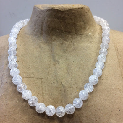 Cristal de roche 'Craquelé' ou 'Neige' (Quartz), perles rondes de 4, 6, 8, 10, 12, 14 mm. Vendu en fil de perle 38/39 cm, en bracelet de 17 à 21 cm, en collier de 45 ou sautoir de 60 cm !