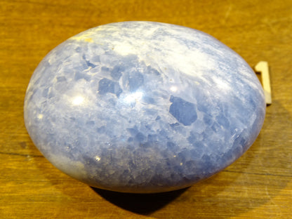 Calcite bleue, spécimens de galets XL au choix, de 50 x 40 x 30mm - 35 à 50 gr. environ !
