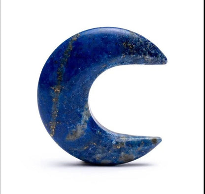 Sélection de 'croissant de Lune' en pierre : Cristal de roche, Quartz rose, Amethyste, Lapis lazuli. De 4 x 3 x 1 centimètres, 15 grammes. Très belles finitions, parfait !