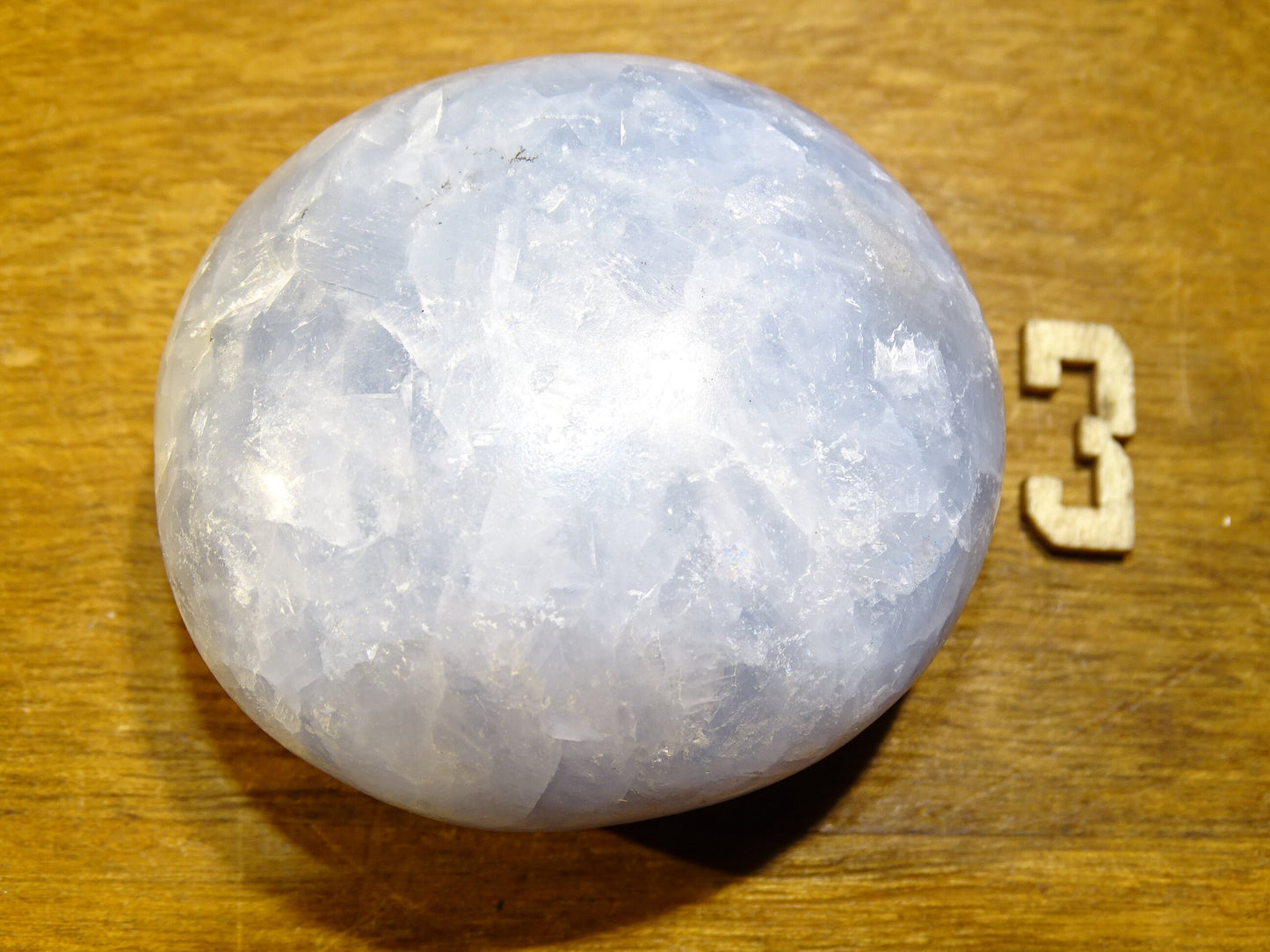 Calcite bleue, spécimens de galets XL au choix, de 50 x 40 x 30mm - 35 à 50 gr. environ !