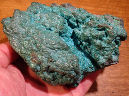 Chrysocolle, superbe spécimen brut de 110 x 90 x 80 - 245 grammes !