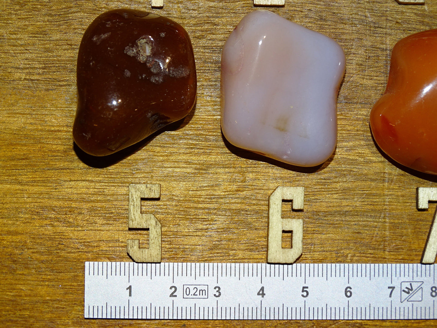 Cornaline, pierres roulées (polie), modèles au choix de 30 x 30 x 20 millimètres - de 15 à 20 grammes !