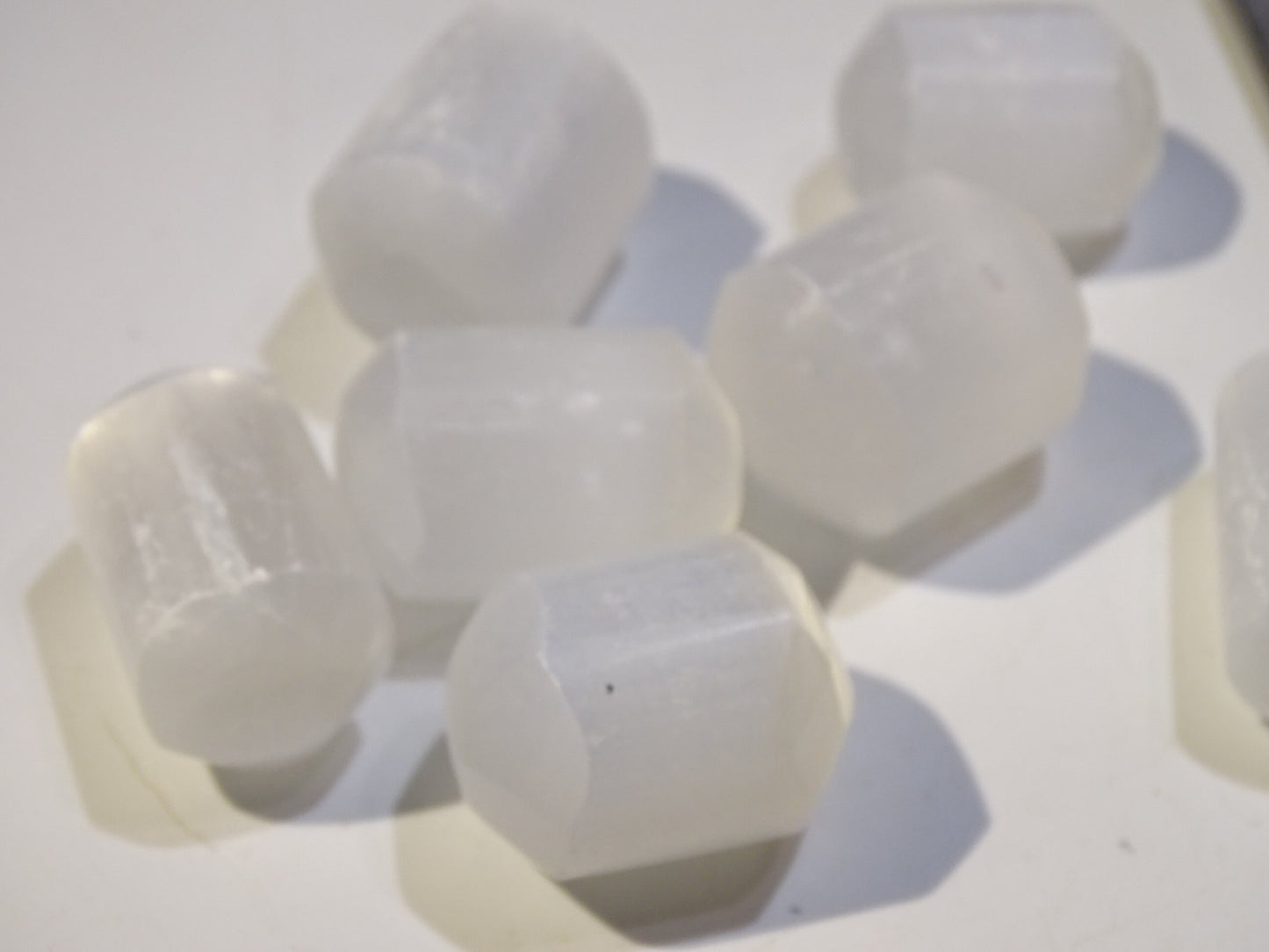 Sélénite - Cylindre de 30 à 40 x 20 x 20mm, parfait pour le format 'poche' !