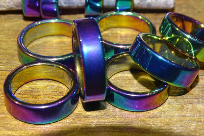 Bague/ Anneau/ Jonc en hématite ou Hématite Arc en ciel, disponible de la taille : 50 fr. à 70. Très belle qualité , vendu à l'unité ou par 2. Le cadeau parfait !