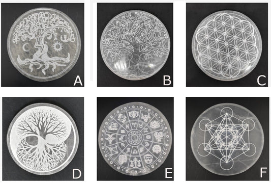Disques/ Plateaux en Sélénite avec Arbre ou fleur de Vie / Yin Yang / Horoscope/ Métatron. 2 tailles au choix : 10 ou 15 cm. Parfait pour recharger les minéraux, en décoration...
