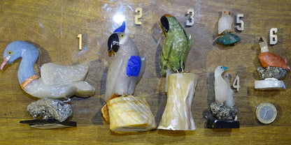 Sélection au choix de jolies petites sculptures d'oiseaux en pierres, "cygne, perroquet, canard"... fait main, très belles finitions !
