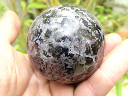 Sélection de sphères en Merlinite/ Gabbro, de 5,7 à 7,8 centimètres. Parfait pour la lithothérapie, collection, exposition...!
