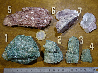Mica vert ou violet soit Fuchsite ou Lépidolite  - Spécimens naturels au choix de 70mm x 40 x 30 environ - de 10 à 40 grammes !