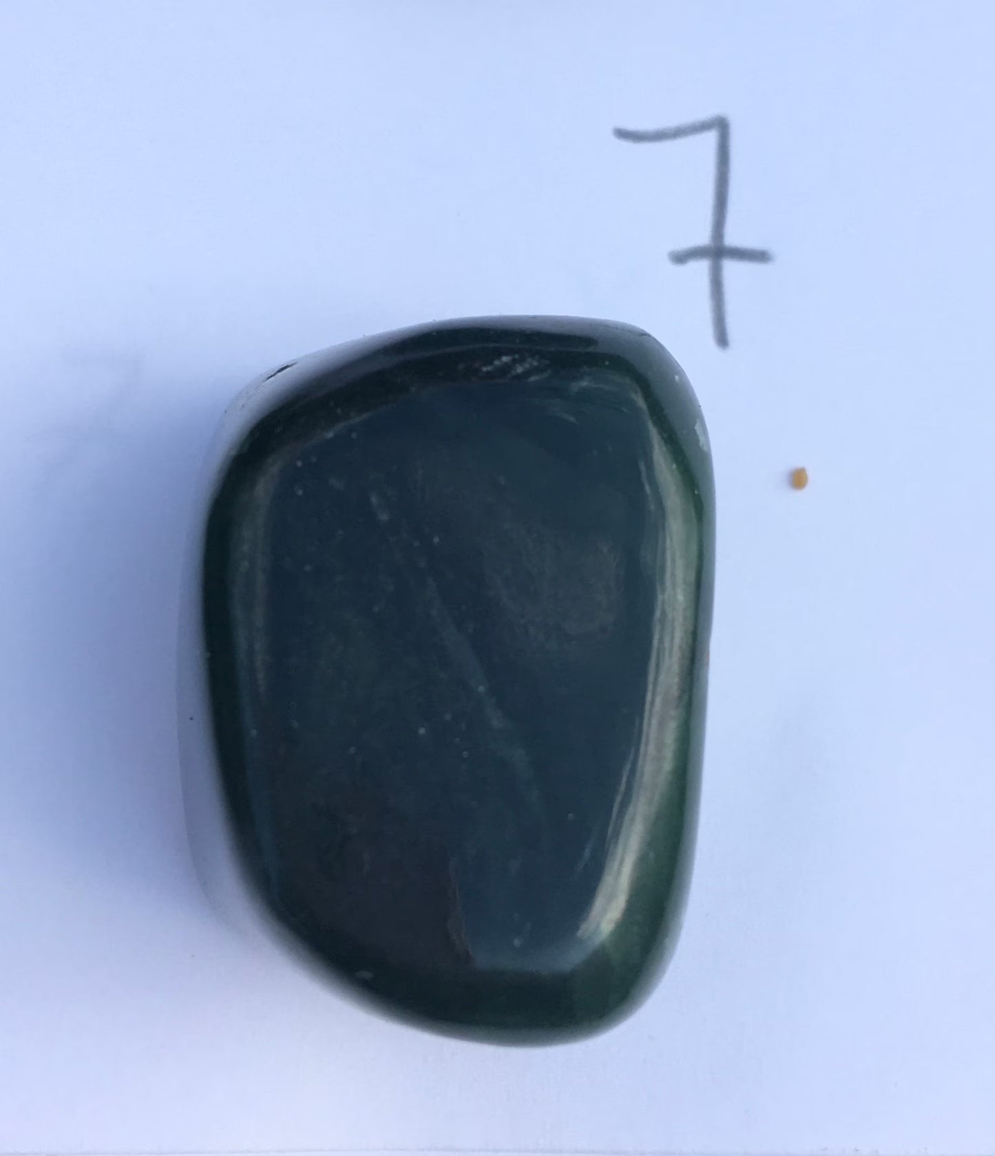 Jade néphrite - Spécimens divers au choix de 10 à 60 grammes, superbe qualité !