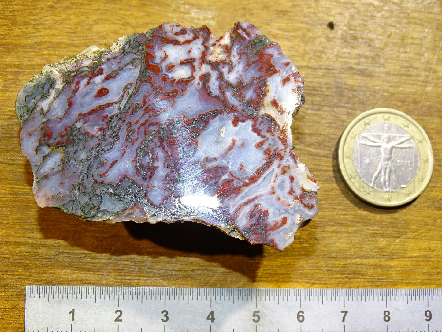 Agate mousse, magnifique spécimen de 64 x 47 x 22 mm - 61 grammes environ. Des dessins et couleurs rares et uniques !
