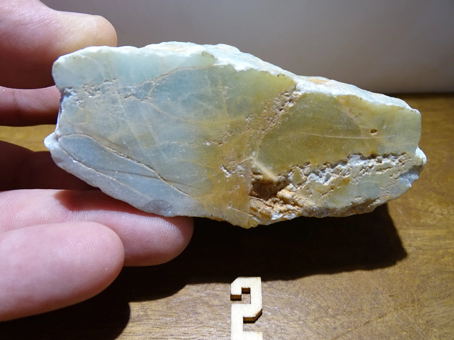 Jade néphrite - Spécimens bruts au choix de 60 à 30 x 50 x 20mm en moyenne - 30 à 50 grammes !