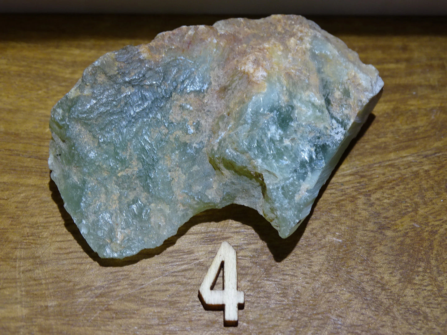 Jade néphrite - Spécimens bruts au choix de 60 à 30 x 50 x 20mm en moyenne - 30 à 50 grammes !