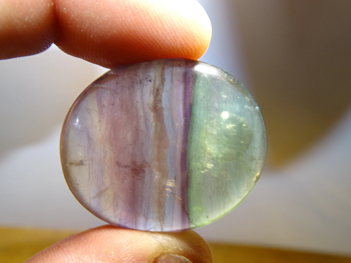Fluorite verte et multicolore - Galets divers au choix de 40mm x 30 x 20 environ - 30 grammes. Très belle qualité !