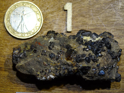 Grenat Mélanite - Spécimens bruts et naturels de 50mm x 30 x 20 environ - 20 et 25 grammes !