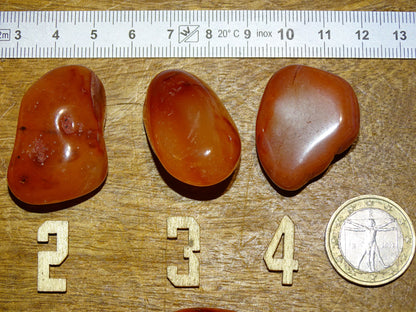 Cornaline, pierres roulées (polie), modèles au choix de 30 x 30 x 20 millimètres - de 15 à 20 grammes !