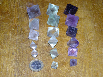Fluorite verte ou violette - Cristaux naturels au choix de 30mm x 20 x 20 environ - 8 à 20 grammes. Très belle qualité !
