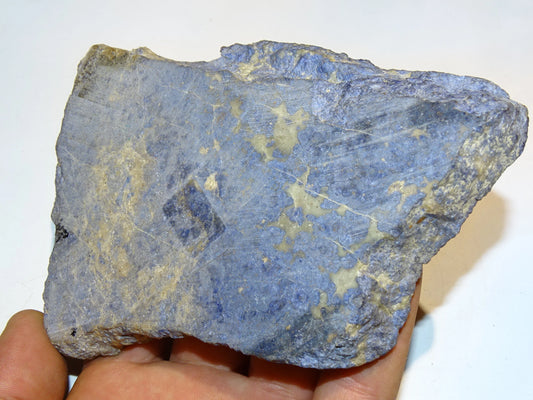 Dumortierite, belle pièce polie de 130 x 100 x 12mm - 90 grammes. Parfait en collection, bijouterie, exposition...