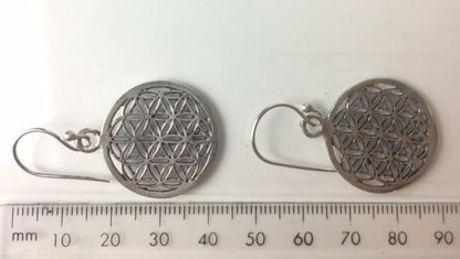 Boucles d'oreilles en forme de fleur de vie, 25 millimètres de diamètre, finition laiton argenté ou doré, parfait !