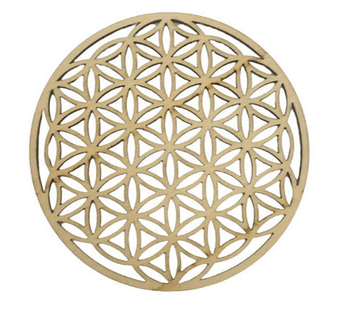 Plaque de rechargement en bois de 10 cm x 3 mm d'épaisseur, ornées du motif délicat de la fleur de vie ou de l'arbre de vie. Chaque plaque, d'une épaisseur de 3 mm, est soigneusement conçue pour allier esthétisme et fonctionnalité !
