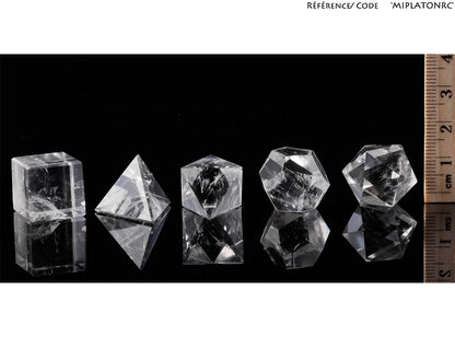 Solides de Platon en cristal de roche. Ø de 1.3 à 1.7 cm - 5 à 7gr. Vendu avec ou sans coffret en bois + disque de sélénite en option !