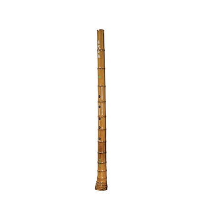 The Shakuhachi flute is a traditional Japanese bamboo flute, measuring 34 to 77 centimeters. Often used in Zen Buddhist meditation. Easy to carry, it's perfect for traveling!
