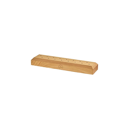 Sélection de diapasons 'Sonic Energy' de chez Roland Meinl, fréquence au choix, taille de 30 x 3 centimètres environ. vendu à l'unité ou en 2 sets. Maillet, activateur, housse et support en bois en option ! très bonne qualité !